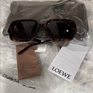 Loewe Brown Tortoise Women's Sunglasses